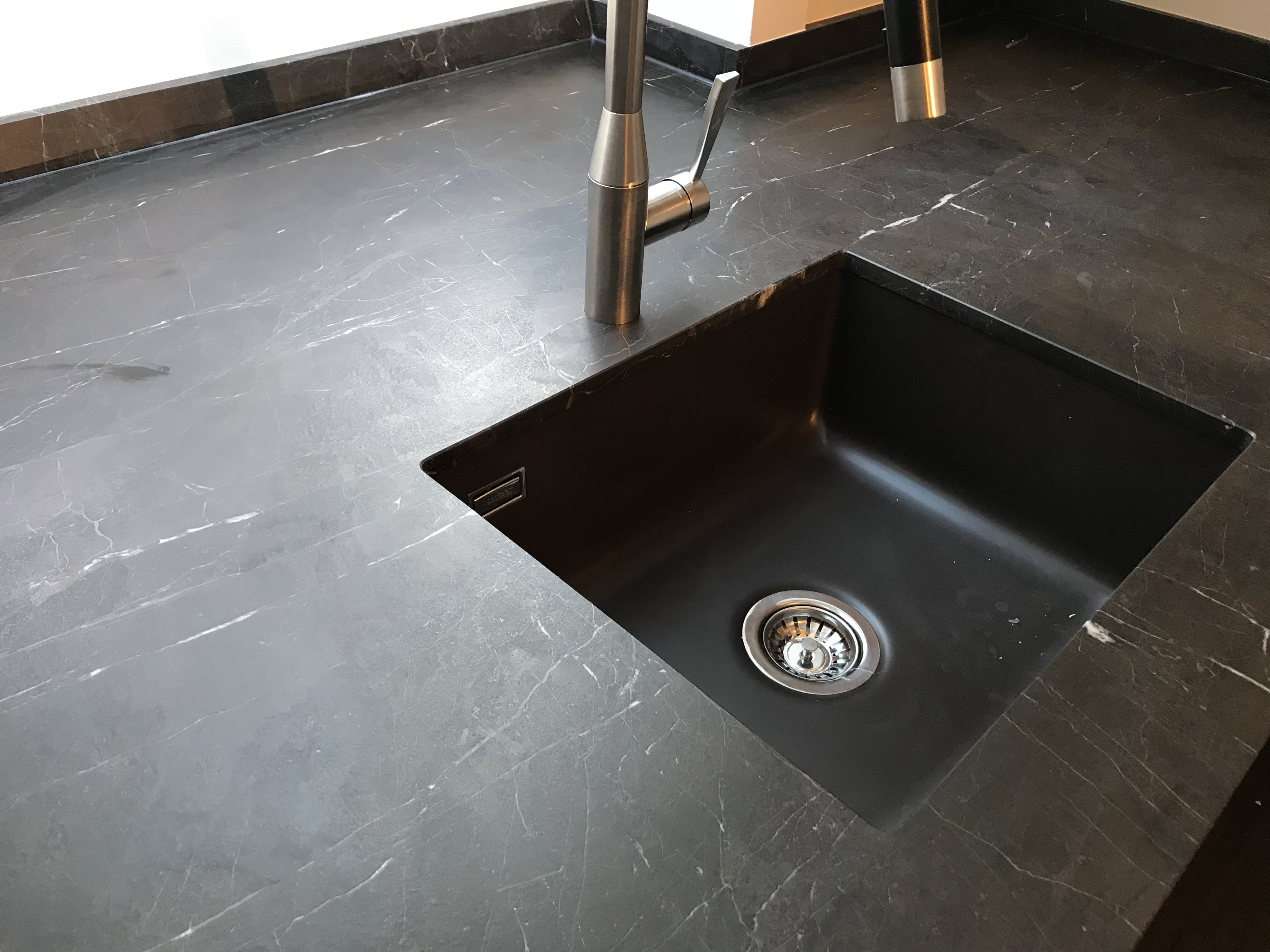 Arbeitsplatten Natursteinhandel Marmi e Graniti