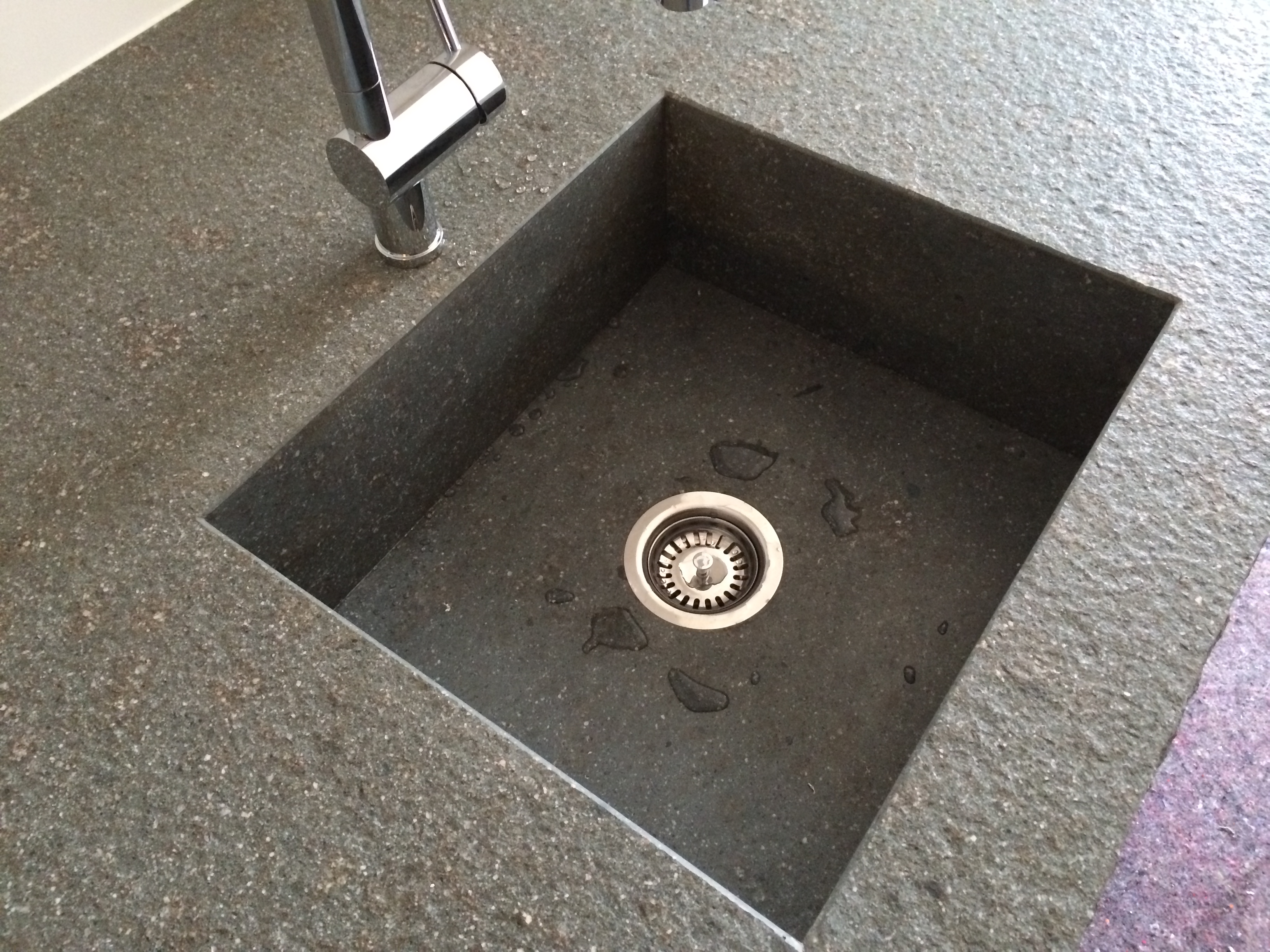 Arbeitsplatte und Küchenplatte aus Porphyr