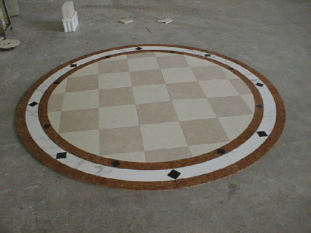 Rosonen aus Naturstein