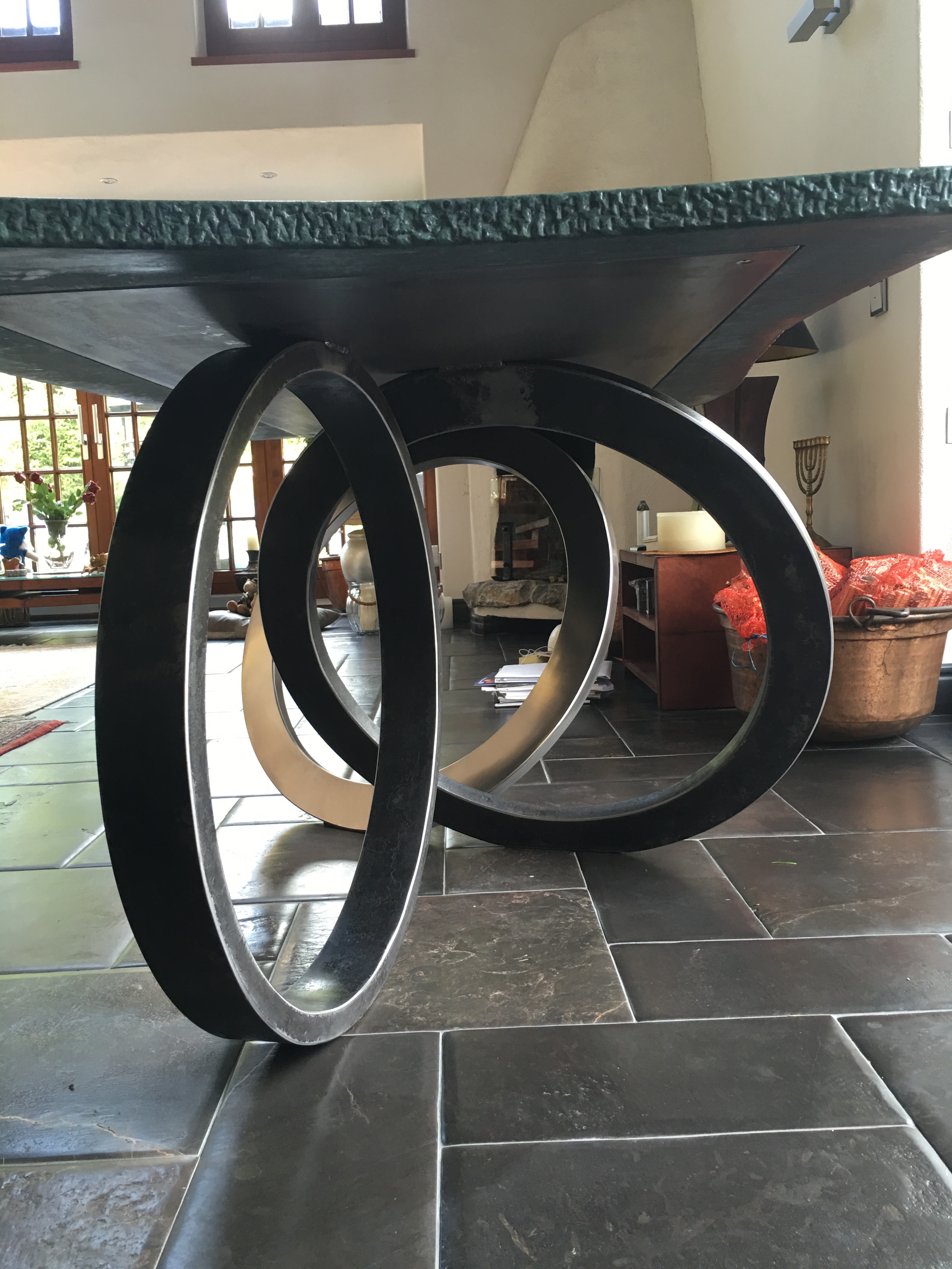 Tischplatten und Tische aus Naturstein