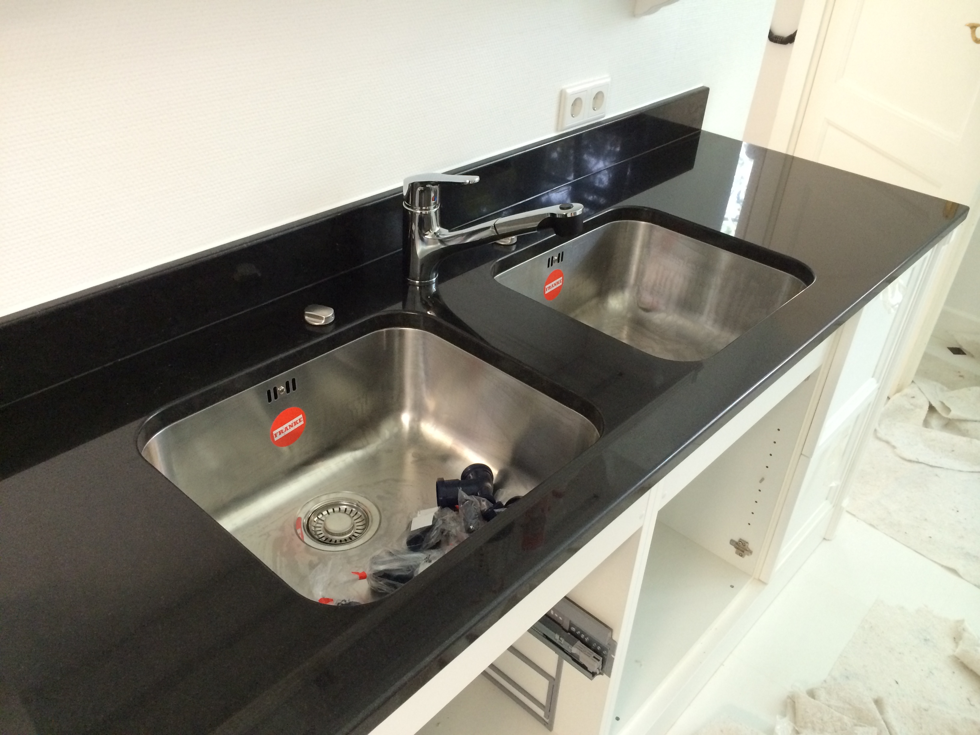 Nero Assoluto Zimbabwe