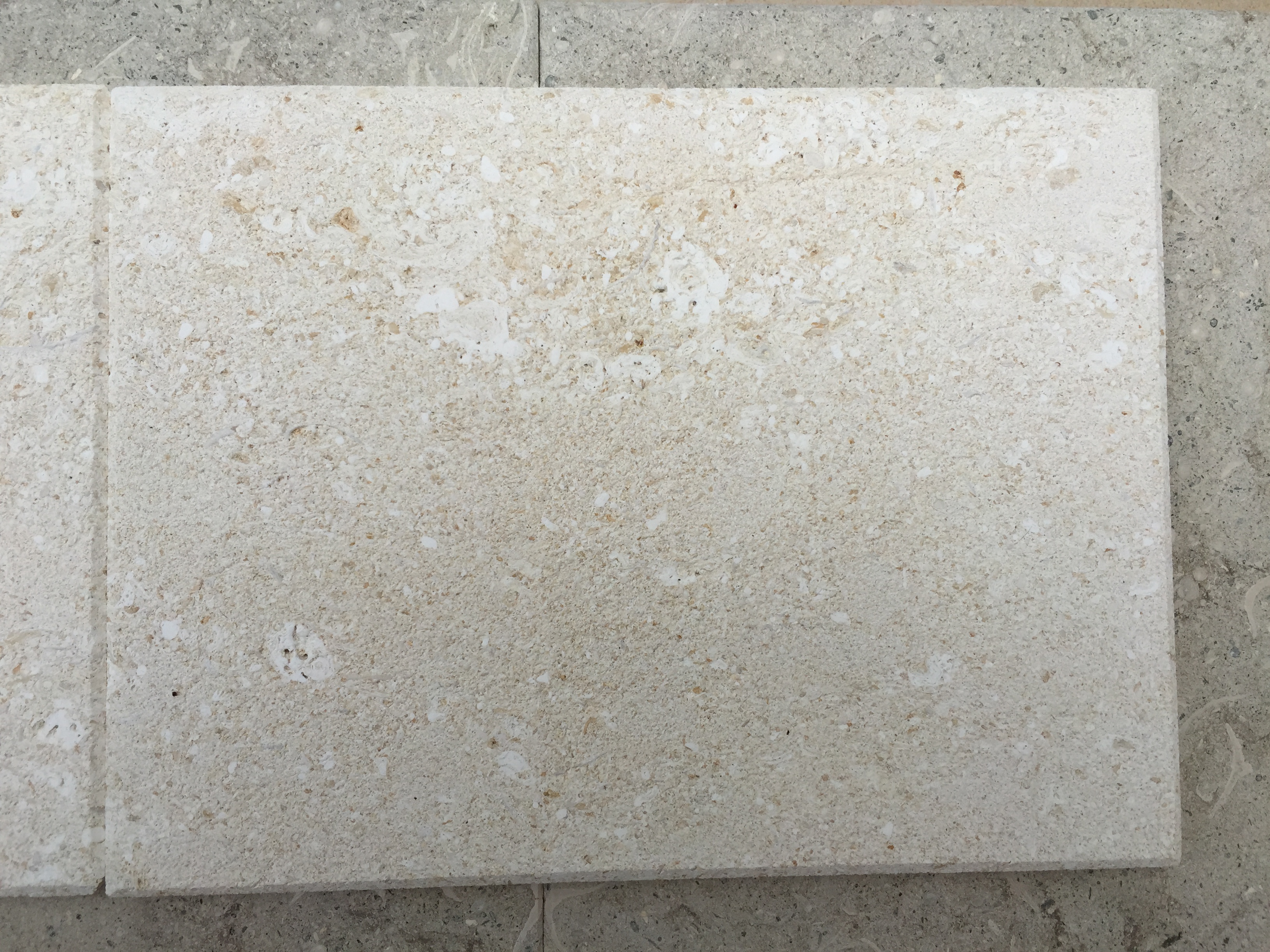 Pietra Bianca Extra Kalkstein