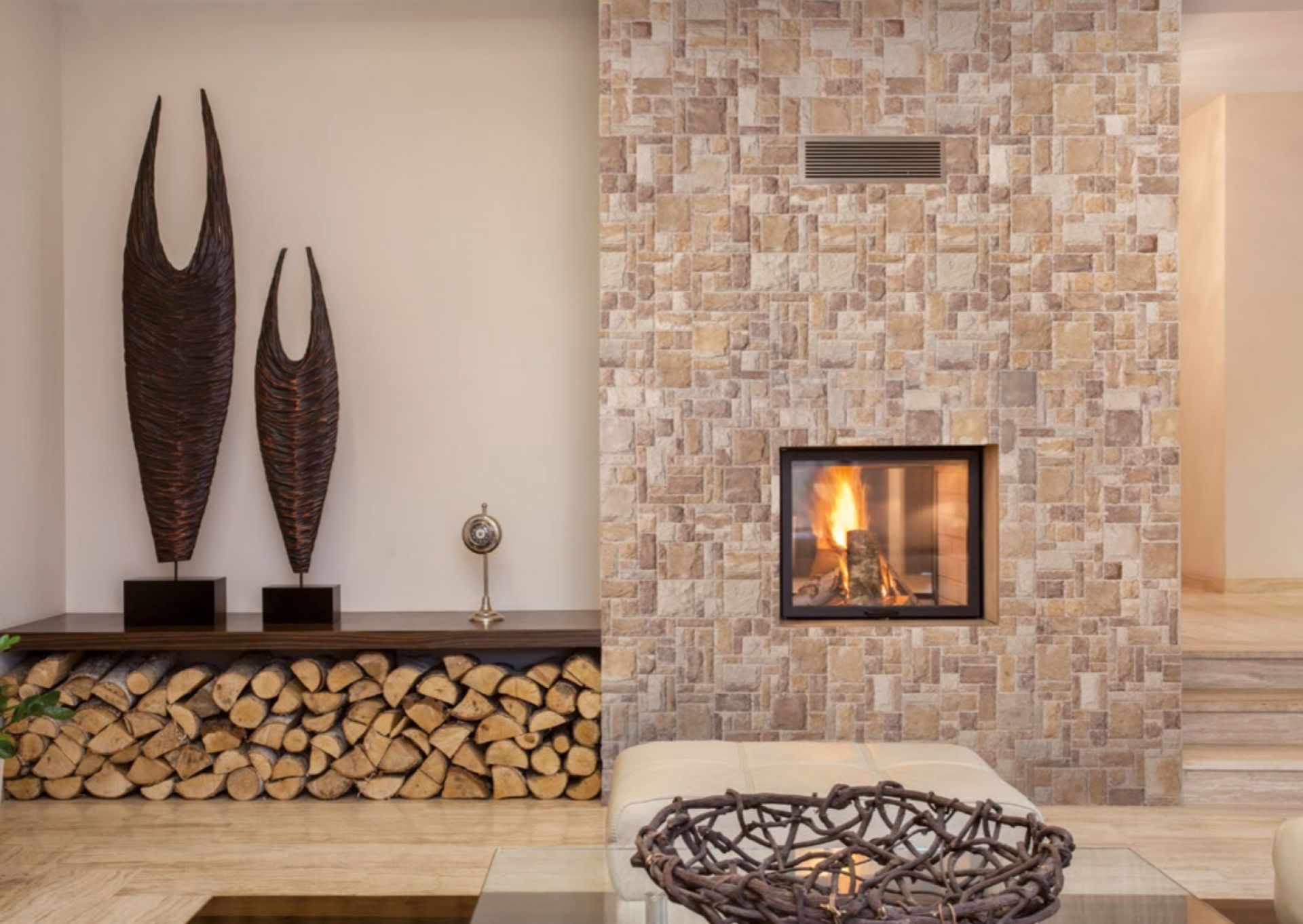 Wandverkleidung aus Kunststein